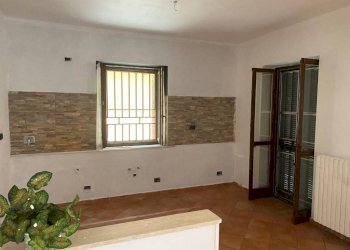 Cucina - Four-room apartment via Luigi Salvatore Cherubini, 81, Torino (neighborhood Barriera Milano) - photo 23