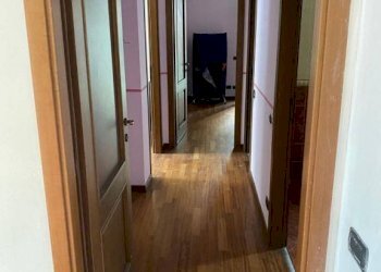 Corridoio - Four-room apartment via Luigi Salvatore Cherubini, 81, Torino (neighborhood Barriera Milano) - photo 26