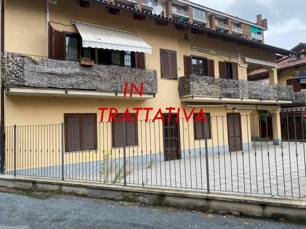 Facciata - Quadrilocale via Luigi Salvatore Cherubini, 81, Torino (zona Barriera Milano) - foto 1