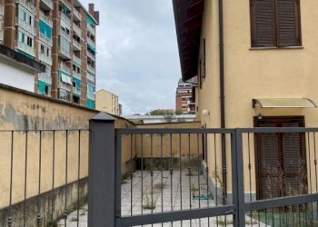 Facciata - Quadrilocale via Luigi Salvatore Cherubini, 81, Torino (zona Barriera Milano) - foto 7