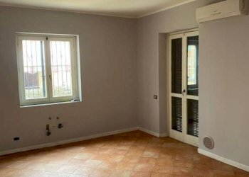 Salone - Quadrilocale via Luigi Salvatore Cherubini, 81, Torino (zona Barriera Milano) - foto 13