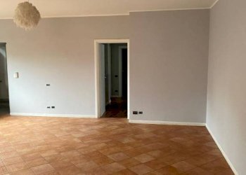 Salone - Quadrilocale via Luigi Salvatore Cherubini, 81, Torino (zona Barriera Milano) - foto 15