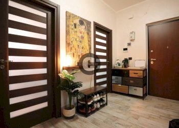 Ingresso - Three-room apartment piazza Enrico Toti, 15, Torino (neighborhood Vanchiglietta) - photo 8
