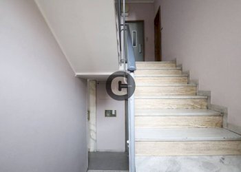 Interno palazzo - Three-room apartment piazza Enrico Toti, 15, Torino (neighborhood Vanchiglietta) - photo 29