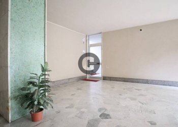 Interno palazzo - Three-room apartment piazza Enrico Toti, 15, Torino (neighborhood Vanchiglietta) - photo 31