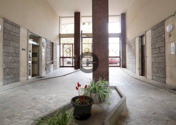 Interno palazzo - Three-room apartment piazza Enrico Toti, 15, Torino (neighborhood Vanchiglietta) - photo 33