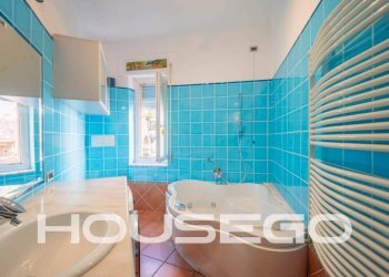 Bagno - Trilocale via Sant'Alberto, 34, Genova (zona Sestri Ponente) - foto 10