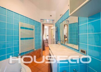 Bagno - Trilocale via Sant'Alberto, 34, Genova (zona Sestri Ponente) - foto 12