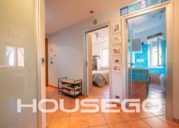 Disimpegno - Trilocale via Sant'Alberto, 34, Genova (zona Sestri Ponente) - foto 3