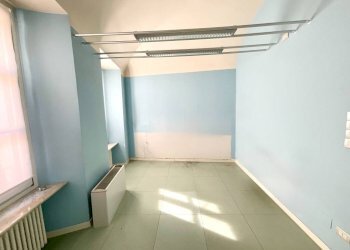 Stanza non arredata - Office Busca - photo 13