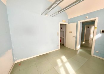 Stanza non arredata - Office Busca - photo 15