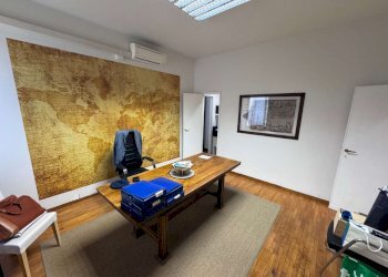 ufficio - Ufficio galleria Cavour, Bologna (zona Centro Storico) - foto 3