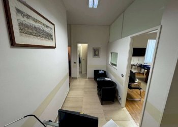 reception - Ufficio galleria Cavour, Bologna (zona Centro Storico) - foto 9