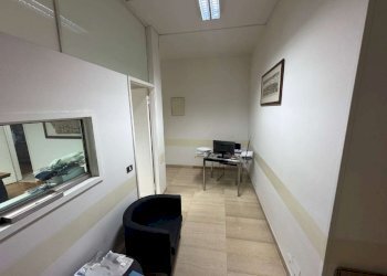 reception - Ufficio galleria Cavour, Bologna (zona Centro Storico) - foto 10