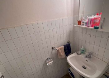 bagno - Ufficio galleria Cavour, Bologna (zona Centro Storico) - foto 27