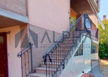Ingresso - Villa via del Pino, Ravenna (neighborhood Ponte Nuovo) - photo 3