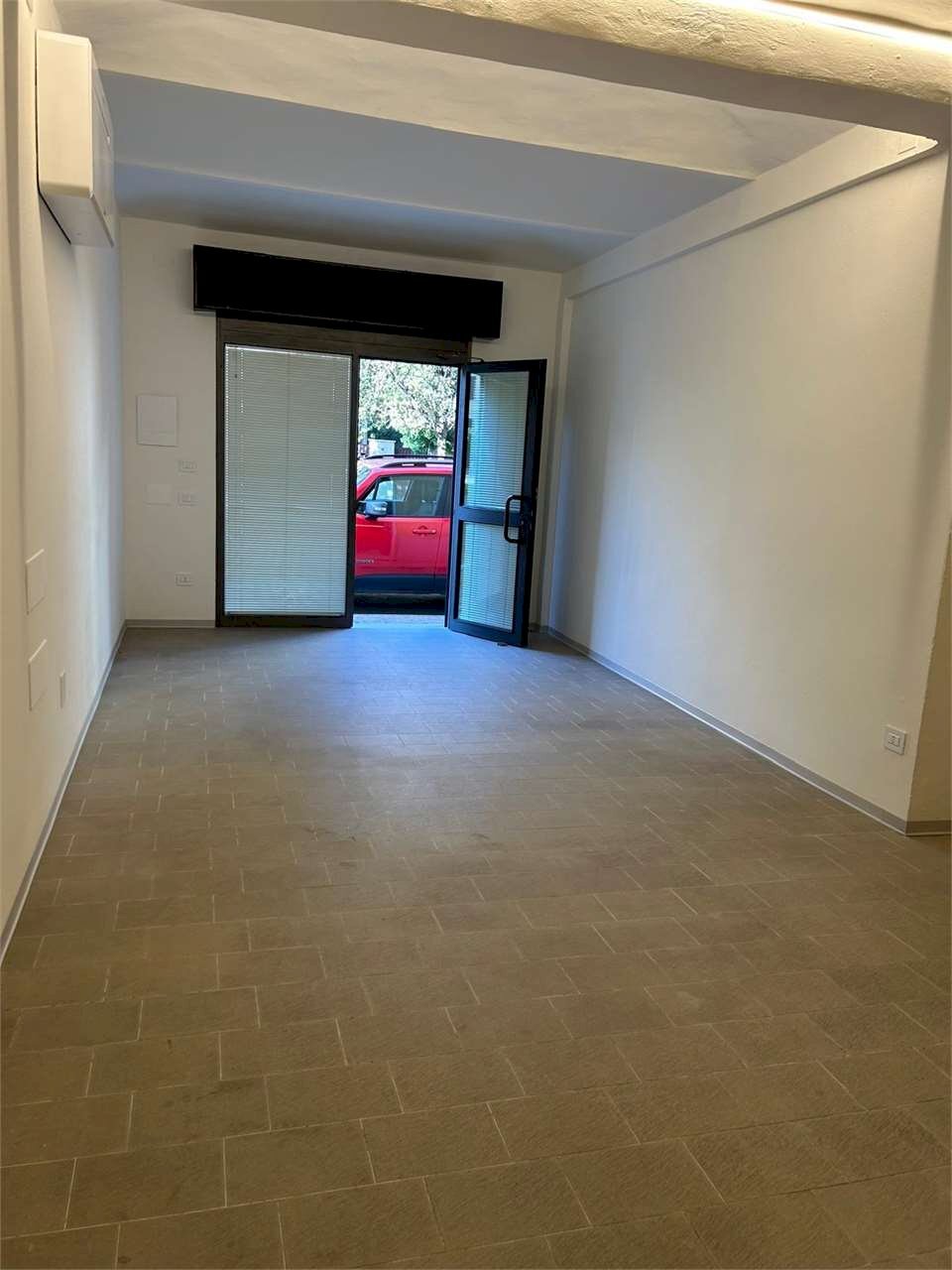 Shop Modena - photo 3