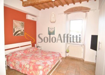 CAMERA MATRIMIALE - Bilocale Piazza del Cisternone 17, Livorno - foto 11