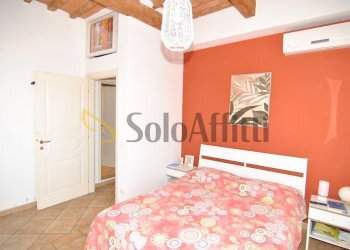 CAMERA MATRIMIALE - Bilocale Piazza del Cisternone 17, Livorno - foto 12