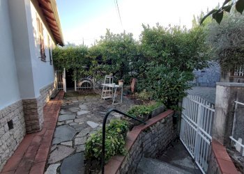 VZ98 - Casa indipendente Via Brigola, La Spezia - foto 1