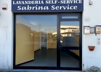 fondo artigianle affittasi Lucca in zona di forte - Locale Commerciale Viale giacomo puccini 1813, Lucca - foto 3