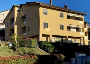 1000043068.jpg - Trilocale via Canutola di Sopra 13, Magione - foto 2