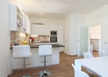 743061099.jpg - Quadrilocale Rufina - foto 1