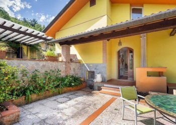 1329764-bfn1c6.jpg - Villa a Schiera Via Piagola 24, Massa - foto 6