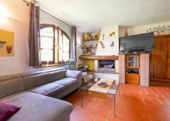 1329764-poyrp684.jpg - Villa a Schiera Via Piagola 24, Massa - foto 18