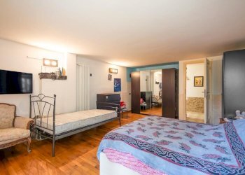 1329764-sx86tcc.jpg - Villa a Schiera Via Piagola 24, Massa - foto 22