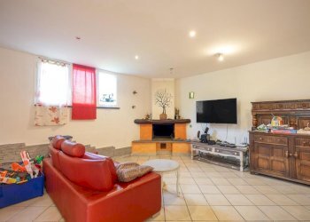 1329764-tslqfb8m.jpg - Villa a Schiera Via Piagola 24, Massa - foto 24