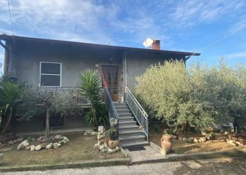 13.jpg - Villa Via Bagnolo 22, Borghi - foto 1