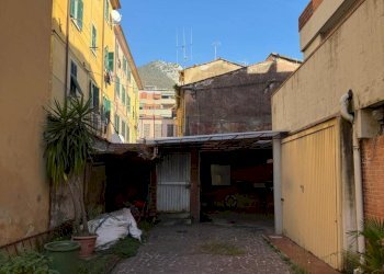 ca14.jpg - Villa Trifamiliare Carrara - foto 14