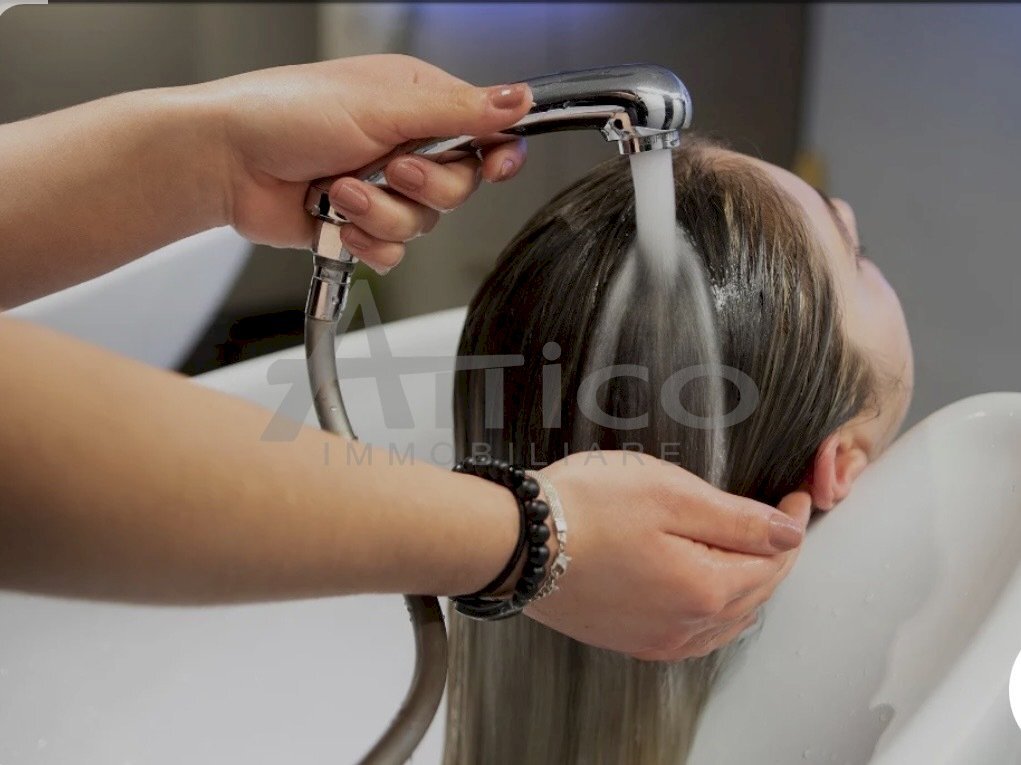 IMG_7870.jpeg - Parrucchieri Uomo - Donna Centro storico RO, Rovigo - foto 1