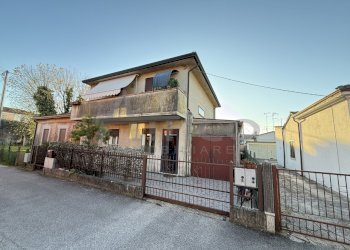 IMG_7613.jpeg - Casa indipendente Via Bruno Buozzi RO, Rovigo - foto 1