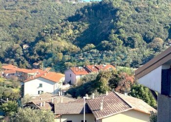 8.jpg - Quadrilocale Via Gazzoli, Lerici - foto 2