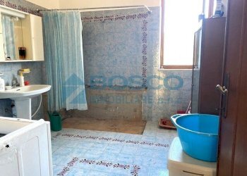 3.jpg - Quadrilocale Via Gazzoli, Lerici - foto 8