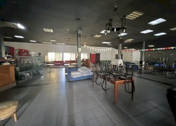 4.JPG - Locale Commerciale Reggio nell'Emilia - foto 4