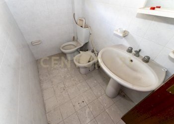 Piazza delle Scuole (22).jpg - Show room Via delle Scuole 1, Aci Castello - foto 14