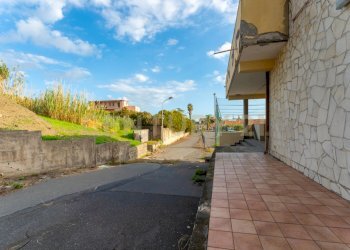 Piazza delle Scuole (27).jpg - Show room Via delle Scuole 1, Aci Castello - foto 19