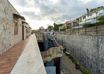 Piazza delle Scuole (30).jpg - Show room Via delle Scuole 1, Aci Castello - foto 22