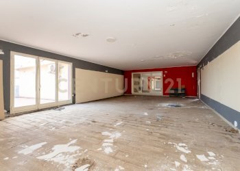 Piazza delle Scuole (36).jpg - Show room Via delle Scuole 1, Aci Castello - foto 28