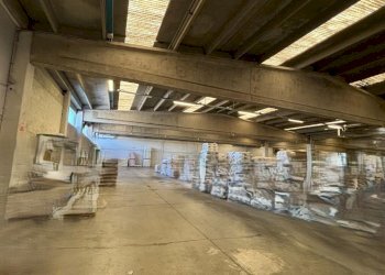 WhatsApp Image 2024-09-19 at 16.15.10 (2).jpeg - Locale Commerciale Via Giovanni Scazzola 74, Alessandria - foto 6