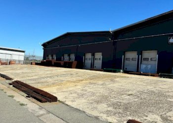 WhatsApp Image 2024-09-19 at 16.15.15 (1).jpeg - Locale Commerciale Via Giovanni Scazzola 74, Alessandria - foto 18