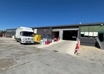 WhatsApp Image 2024-09-19 at 16.15.17.jpeg - Locale Commerciale Via Giovanni Scazzola 74, Alessandria - foto 25