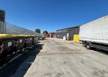 WhatsApp Image 2024-09-19 at 16.15.18 (1).jpeg - Locale Commerciale Via Giovanni Scazzola 74, Alessandria - foto 27