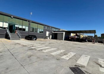 WhatsApp Image 2024-09-19 at 16.15.18 (2).jpeg - Locale Commerciale Via Giovanni Scazzola 74, Alessandria - foto 28