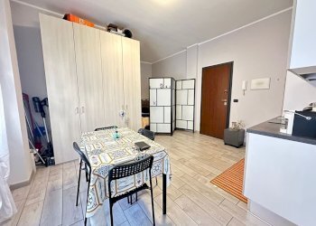 1d55e7b1-3c7d-4c78-abaa-1b74033f18ea.jpg - Bilocale Via Giulia di Barolo  22, Torino (zona Vanchiglia) - foto 10