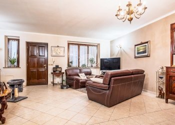 Villa a Schiera Via San Carlo, San Francesco al Campo - foto 5