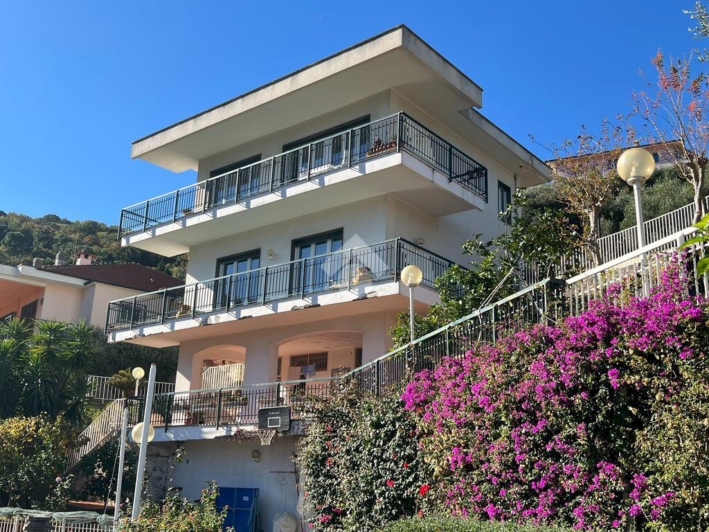 Villa Regione Torbora, Noli - photo 1